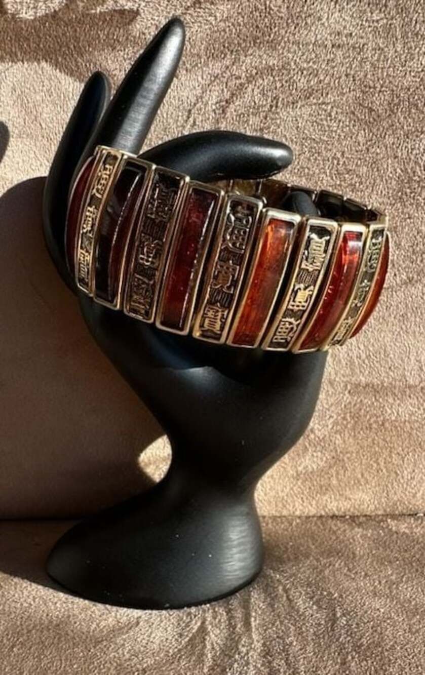 Vintage Selro Gold Tone Faux Amber Stretch Bracelet Asian-InspiredJewelry